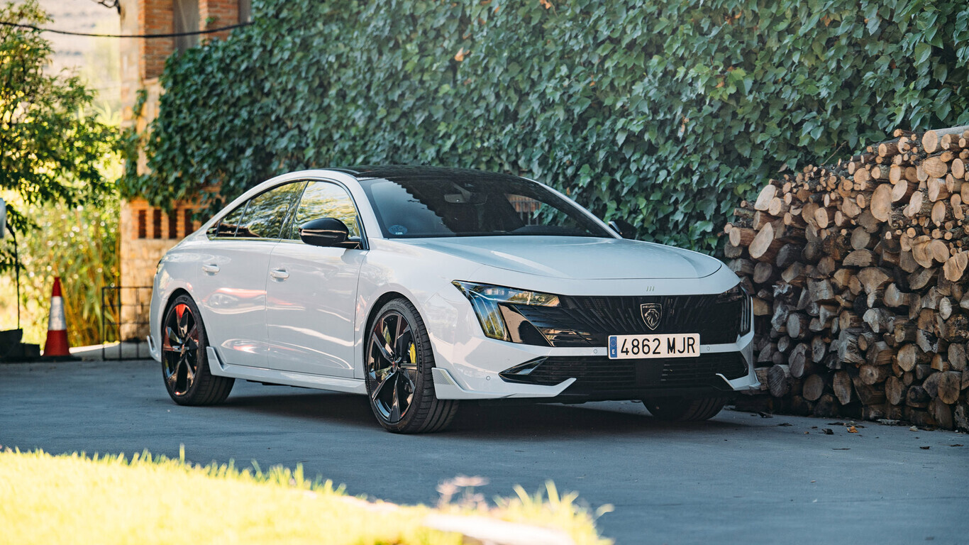 Hyvästi, viime vuosien paras, mielenkiintoisin ja kaunein Peugeot. Stellantis tappoi hiljaa Peugeot 508:n