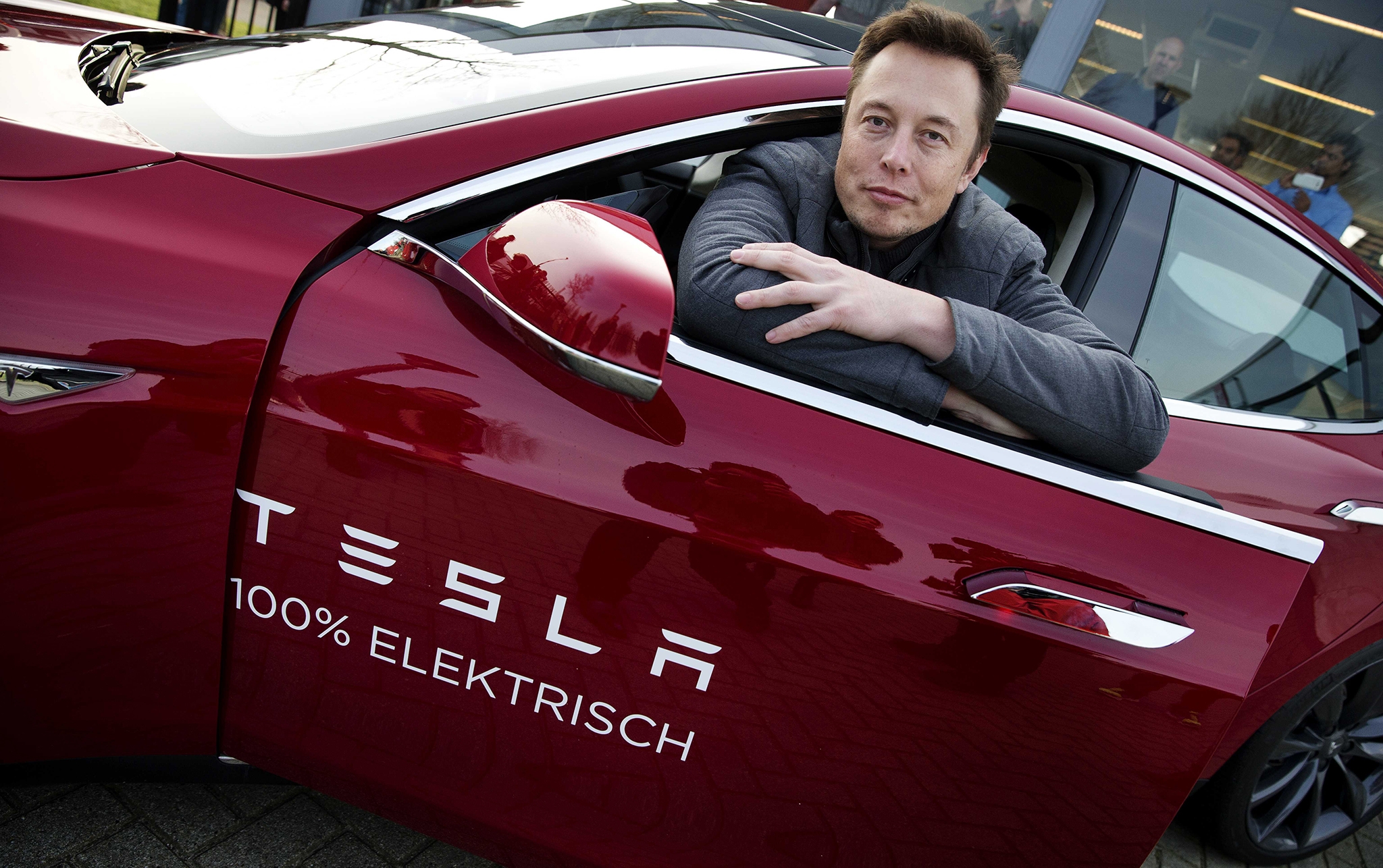 Harvat uskoivat siihen, mutta Elon Musk toteuttaa kunnianhimoisimman suunnitelmansa ensi kesäkuussa.