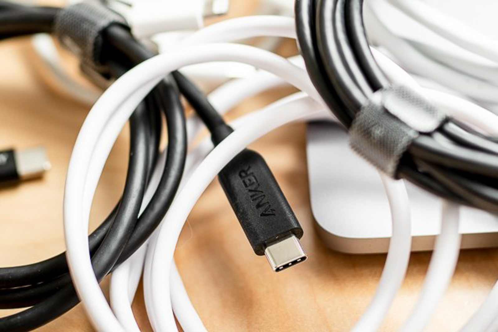 Jokaisella, jolla on kotona USB-kaapeli, on aarre: mihin sitä käytetään ja miksi