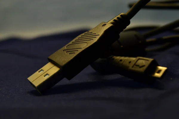 USB-kaapeli