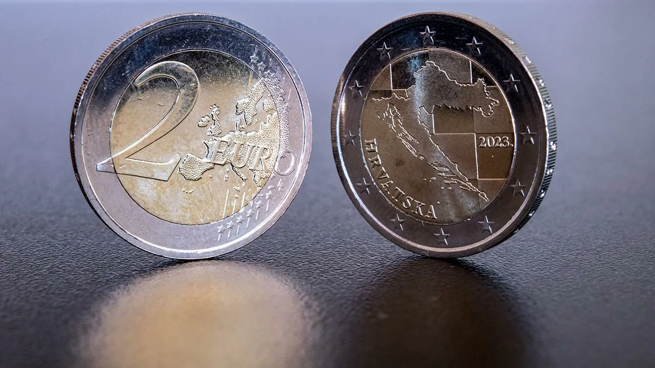 Tämä on 2 euron kolikko, jonka voit kantaa lompakossasi ja jonka hinta on 25 000 euroa.