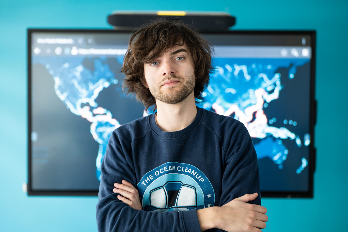 HUIMMEINEN MENESTYS! Kuinka 18-vuotias Boyan Slat KERÄSI MILJOONAT pelastaen meret