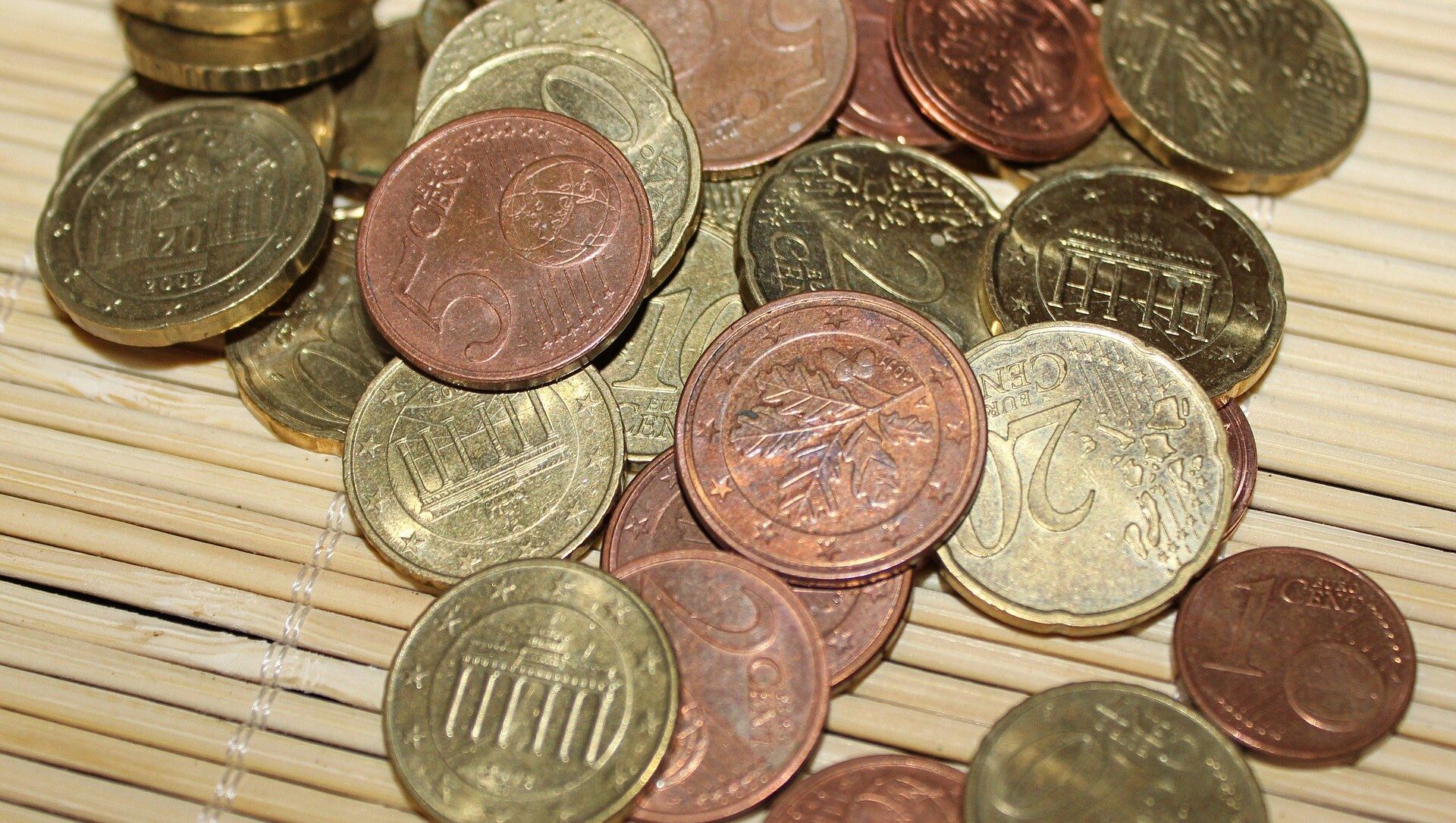 Monede rare de 2 euro din anumite țări ating prețuri record pe piață