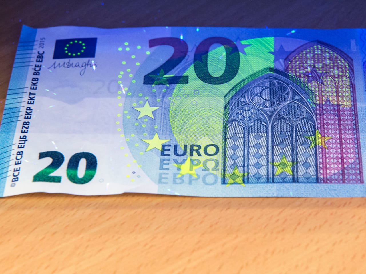 Hän sai vahingossa 20 euron Bizum-setelin ja päätti pitää sen. Tuomari päätti, että hänen on maksettava suurempi summa.