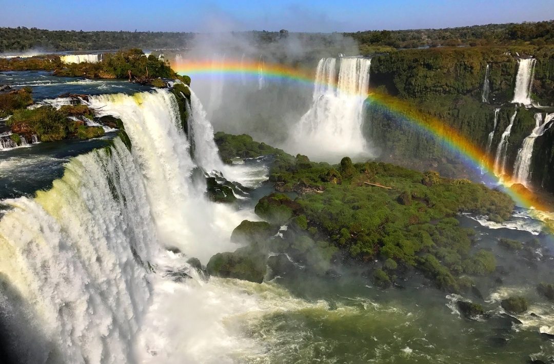 Iguazún vesiputouksilla