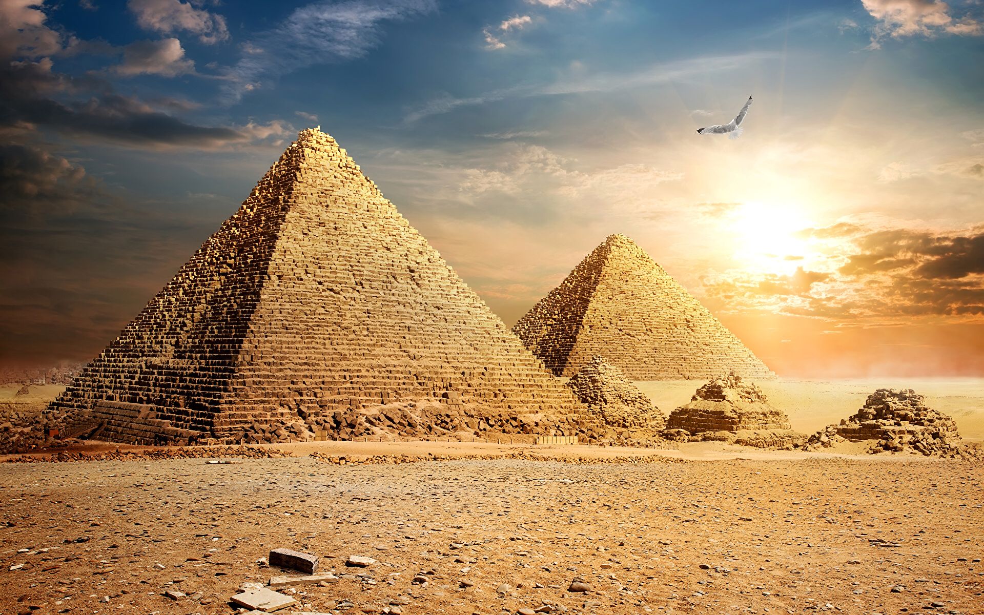 arkeologien, jotka ovat järkyttyneitä jättimäisen rakennelman löytämisestä Gizan pyramidin alta, vastustavat epäilevää egyptologiä