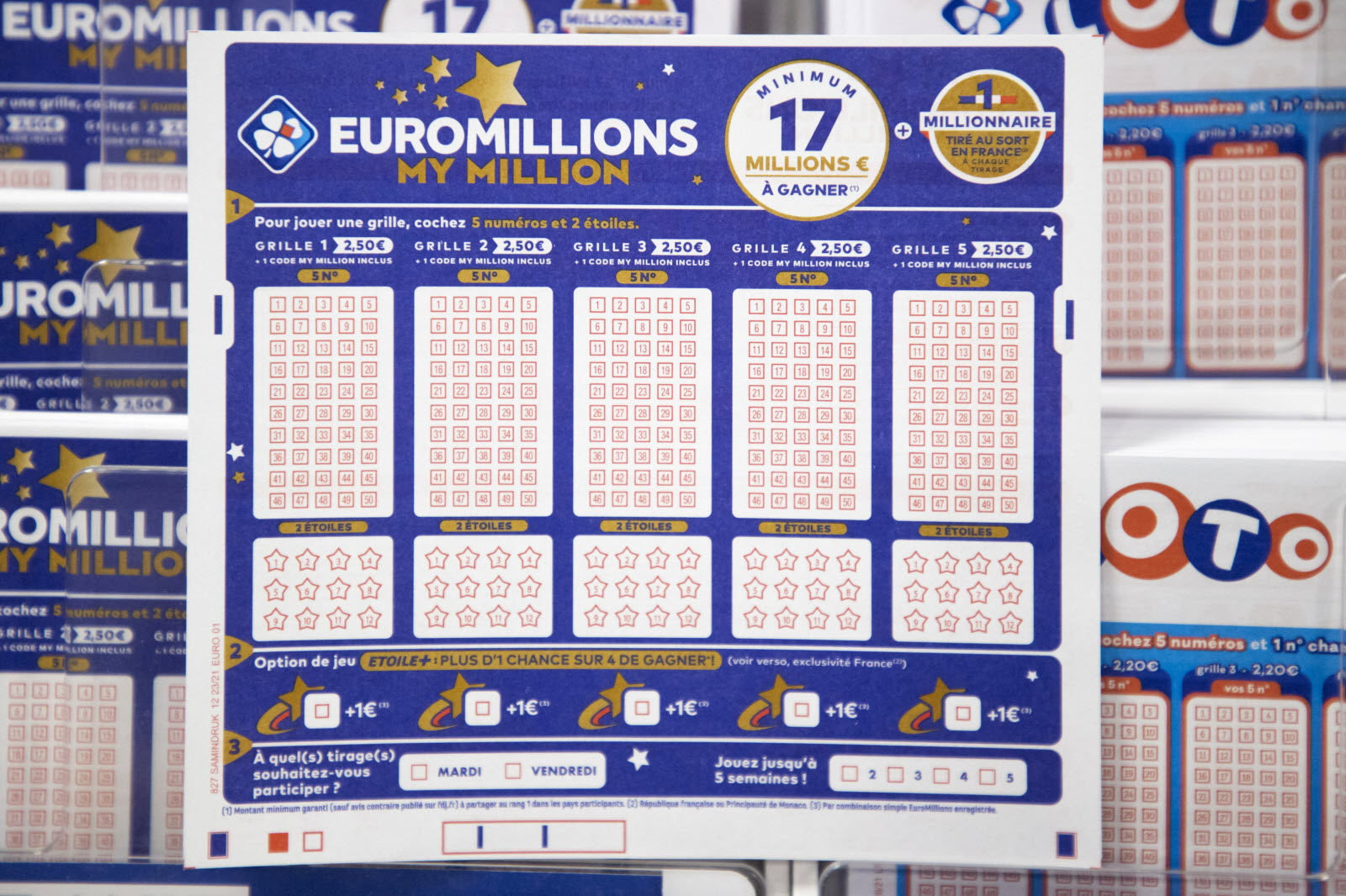 Hän voittaa lotossa EuroMillions 250 miljoonaa euroa, mutta ei voi noutaa voittoaan tietokonejärjestelmän virheen vuoksi.