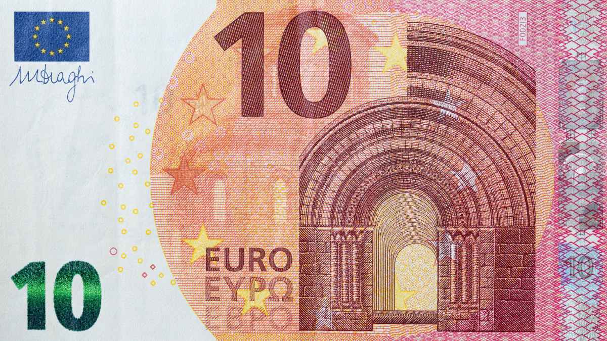 10 euroa